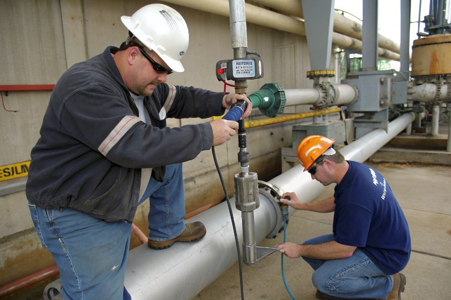 insertion flow meter installation
